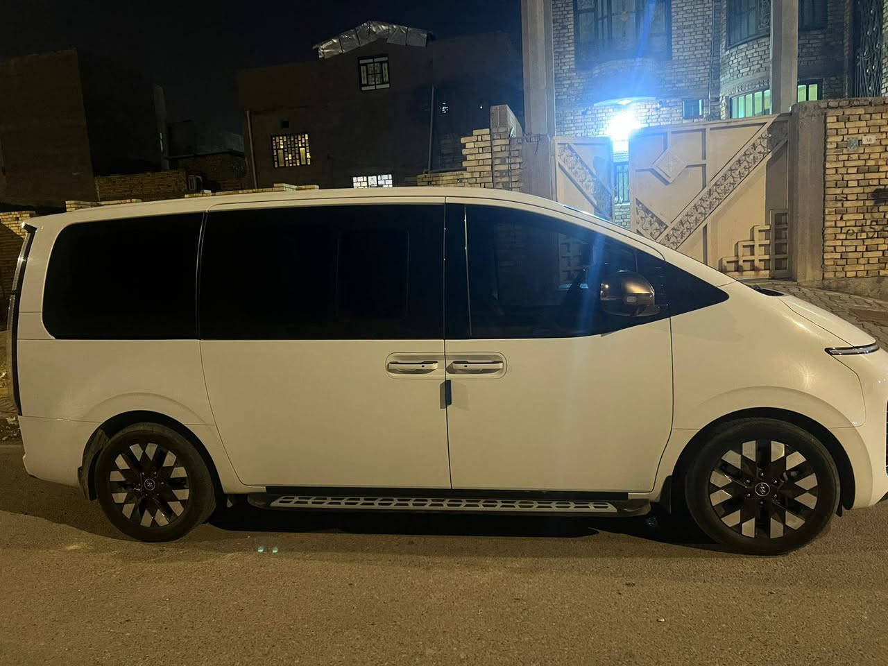 سلام عليكم
ستاريا موديل ٢٠٢٣ كفاله عامه ماشية ١٠٠ الف رقم بصره السعر ٢٧٥
‭٠٧٨٠ ٤٣٣ ٤٥٢٣
