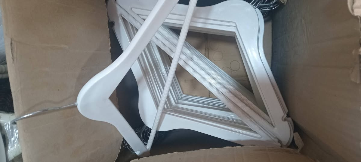 السلام عليكم..
ملكان عدد ٤
تعلاكه عدد ٧٥
تعلاكه خشب عدد ٢٥
اذرع عدد ٥٠
ستاند تصوير...
للبيع عنوان بغداد


**إذا كنت صاحب هذا الإعلان وتريد حذفه لأي سبب، رجاءا أرسل رسالة إلى الدعم الفني**