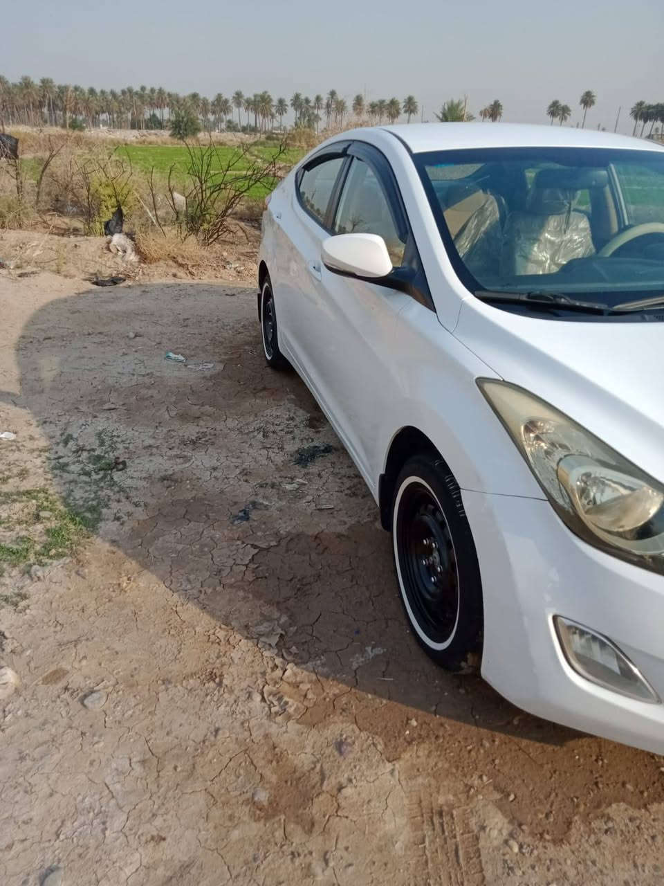 السلام عليكم
النتره مديل 13 خليجي سياره مكفوله كفاله عامه بيهه تلحيضات بيسطه طخات بل دوسه و جنطه كد شبر صبغ سياره عارضهه 120 
رقم الهاتف *********** 
بغداد الزعفرانيه
