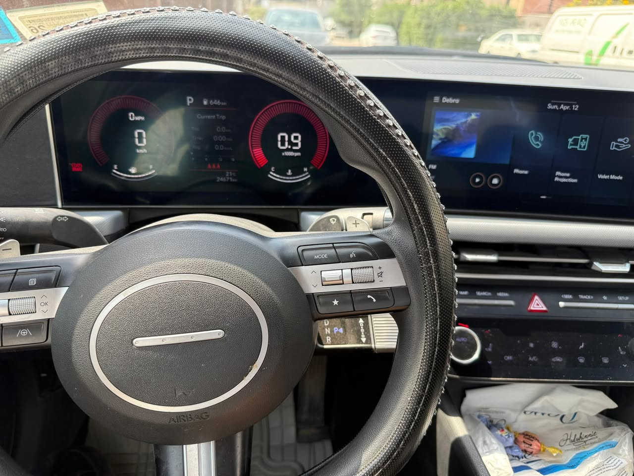هونداي سوناتا 2024 SEL
بدون ايرباك صندوق مبدل نفس لون 

‏2.5L V4 
المواصفات : 
‎مفتاح التشغيل بصمة 
‎تشغيل عن بعد  
‎لايت زينون + LED متصل 
‎بك لايت LED متصل 
‎دخول بصمة ذكي 
‎اشارة في المرايا الجانبية 
‎هاند بريك كهرباء 
‎دشبول شاشة ديجيتال متصل 
رادارات 360 درجه 
Auto Stop
‎شاشة Apple Car play 
‎كاميرا دوارة 
‎الانارة الداخلية LED 
‎حركة المقاعد الأمامية كهرباء 
تدفئه مقاعد اماميه 
تبريد شاشة مناخين منفصلين 
‎قطعتين تبريد 
‎أوضاع القيادة Drive Mode 
‎أوتو هولد Auto Hold  
‎نظام مانع الانزلاق 
سياره مرقمه السعر مطلوب 190$ ورقه

للاستفسار او اتصال على***********
