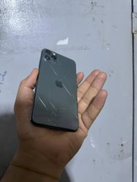 آيفون ١١ برو ماكس • ٢٥٦ • بطارية ١٠٠