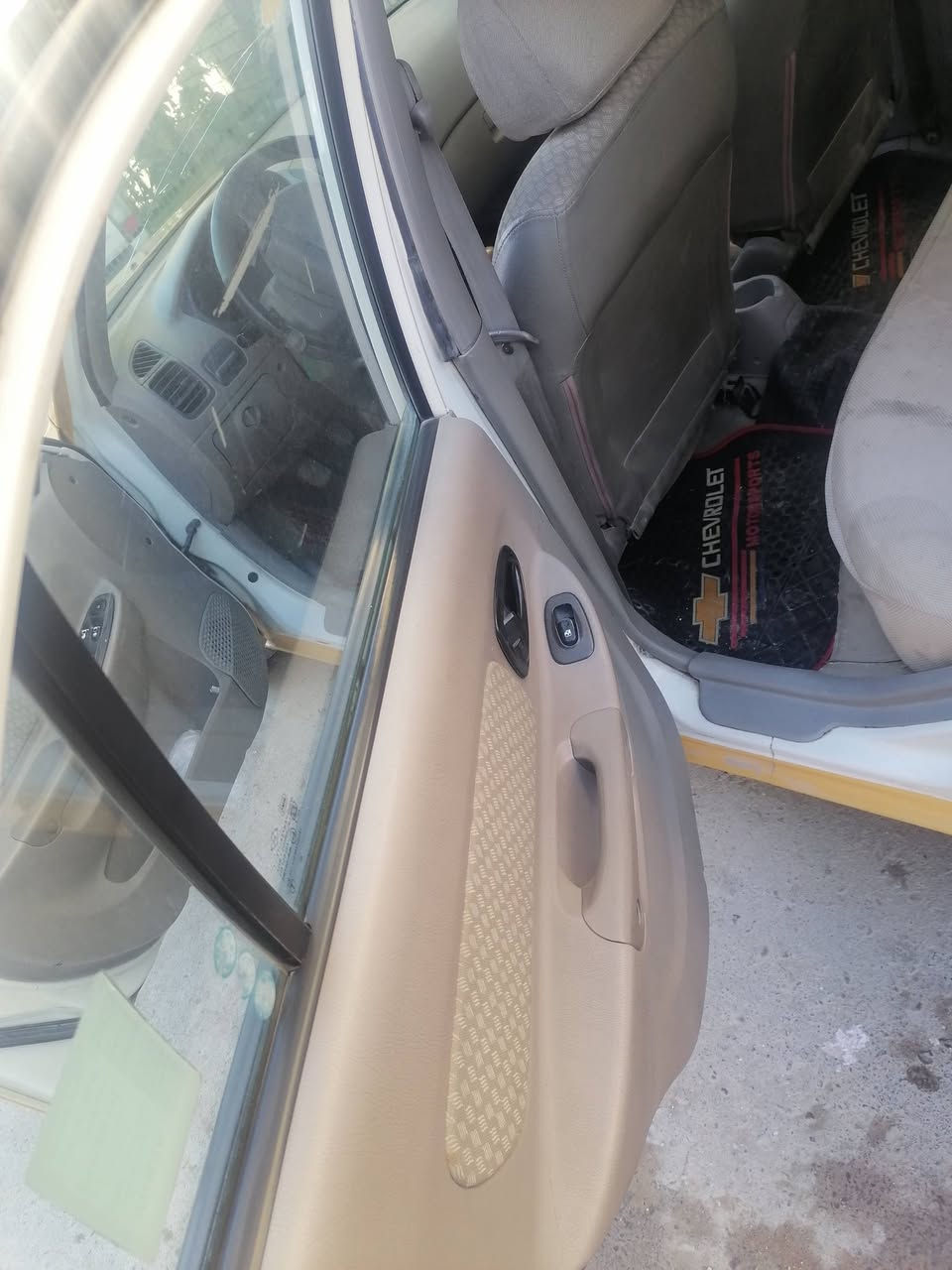 السلام عليكم فيرنا موديل 2014 كير عادي 

كير ومكينة خير من الله كفالة

السيارة ب اسمي رقم بغداد

السعر 76 وبيهة مجال 

***********  مكاني الأمين
