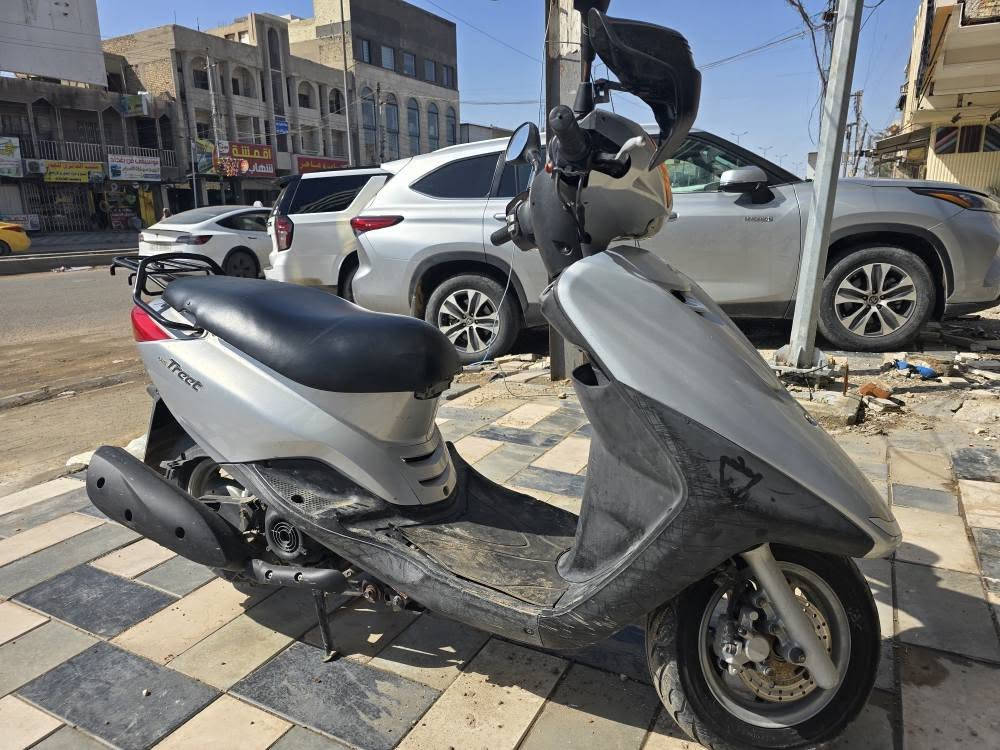 اكزز مكفوله كفاله عامه 
دراجه كامله و جاهزه لاخر حبايه 
اوراقهه موجوده من معرض يوسف جويه 
 دراجه نوزل 
سكليتر خطين 
الممشه 58 الف حقيقي 

بغداد الشعب شارع عدن 

***********

السعر ١٢٥٠ الف بغداد, العراق
