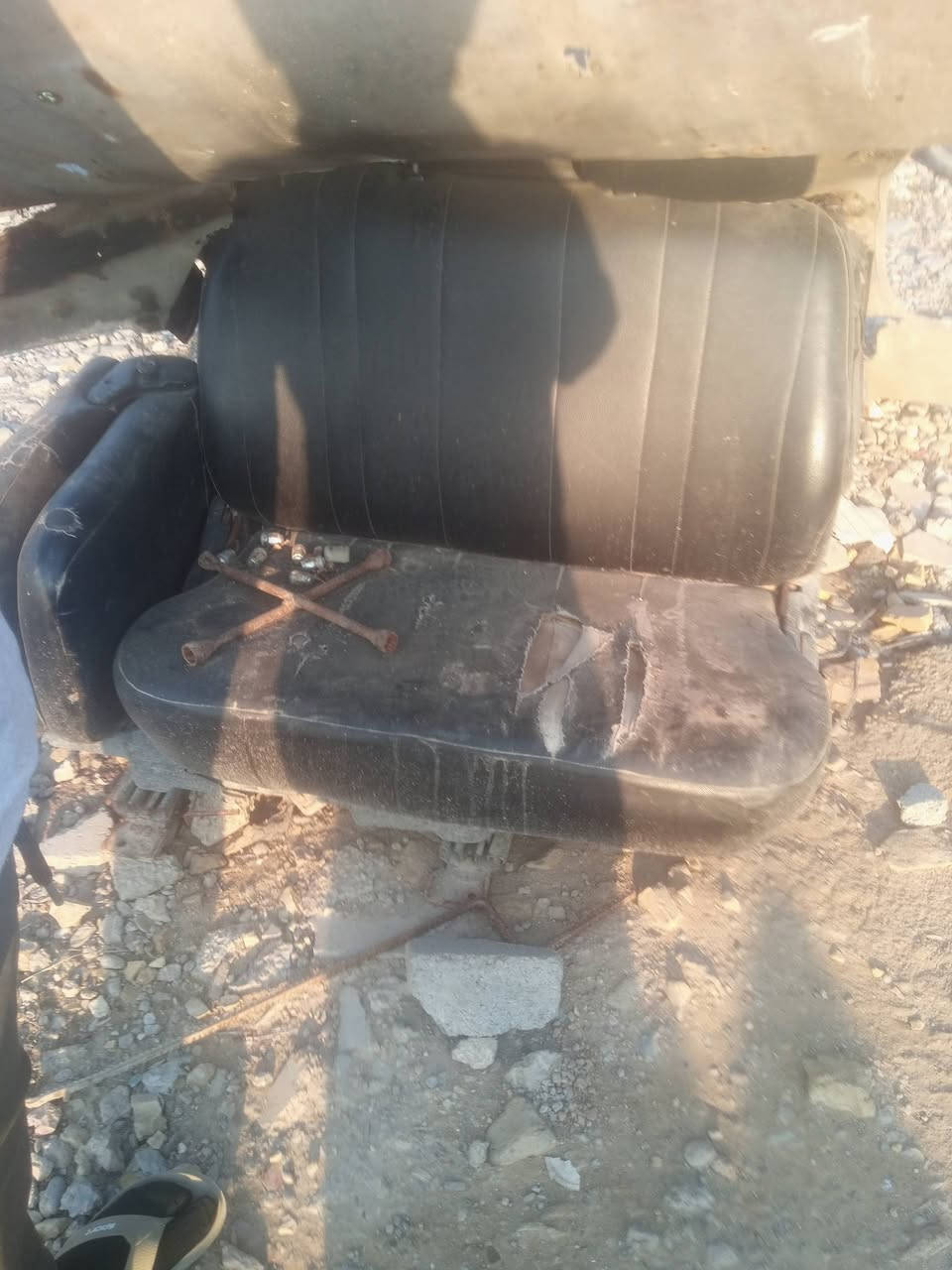 سلام عليكم عراض تفصيخ كيا بسته محرك مال بريجو 3000بي تبخير وتنقيص وكير مال حاويه وبيبان بلاديه باب سلايت وجام واكسل ودشبول وهذا رقمي ***********
