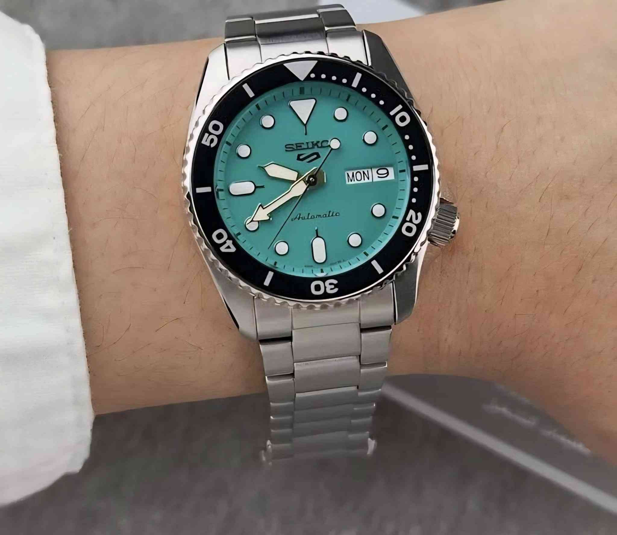 للبيع معة كامل المرفقات الاصلية والعلبة وكارت الضمان الدولي


**إذا كنت صاحب هذا الإعلان وتريد حذفه لأي سبب، رجاءا أرسل رسالة إلى الدعم الفني**