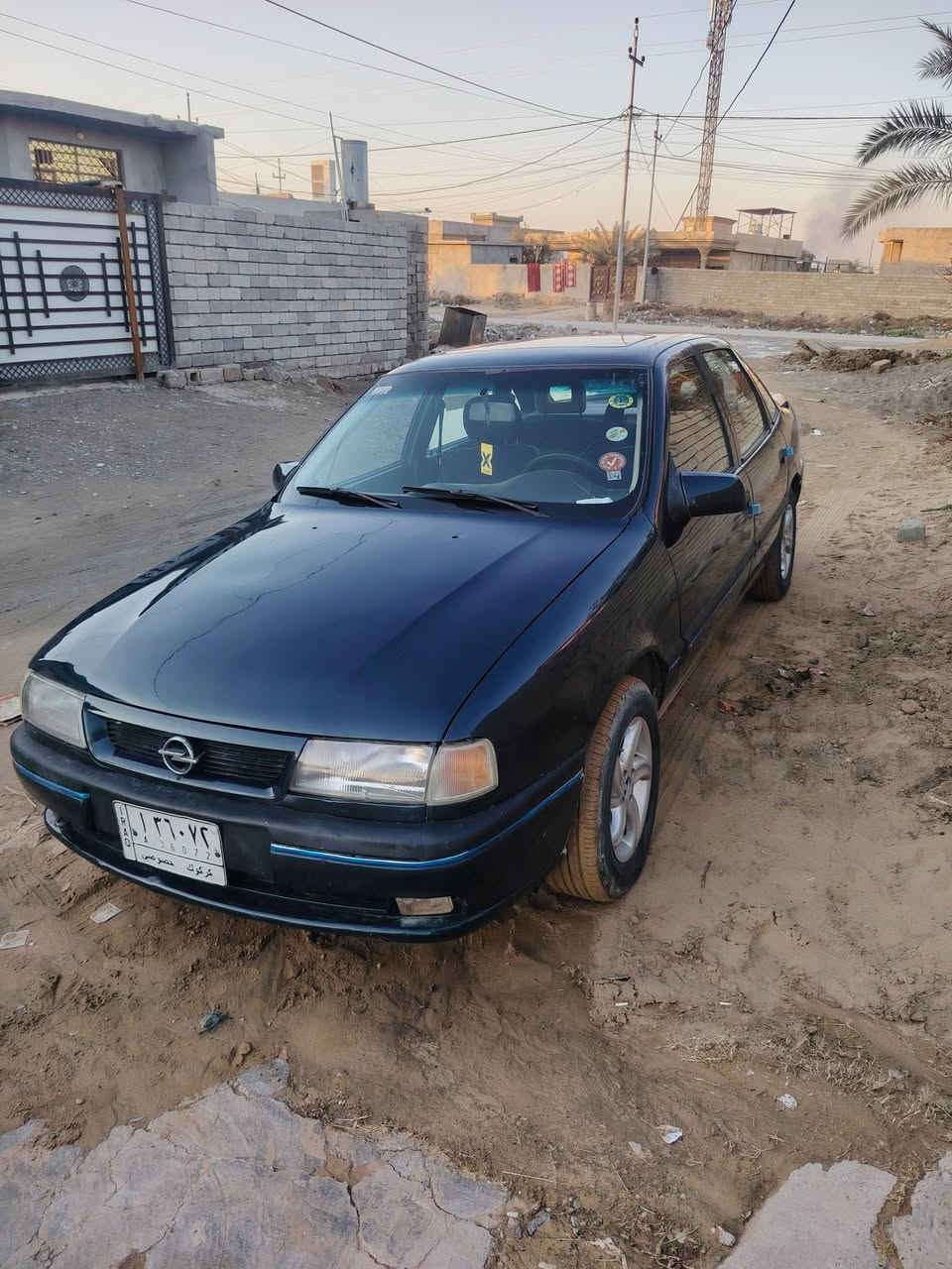 السلام عليكم اوبل فكترا للبيع موديل 1993 مكينه 20 بالشرط سنويه  لل 28  رقم كركوك سعر 42 ورقه وبي مجال عنوان السياره بيجي  مكفوله من كل عيب فقط رش جماليه  رقم مبايل ***********
