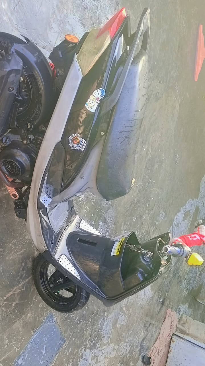 السلام عليكم عندي دراجه للبيع سعر 350 وبها مجال الواني اسكندريه راسل على الواتساب ***********
