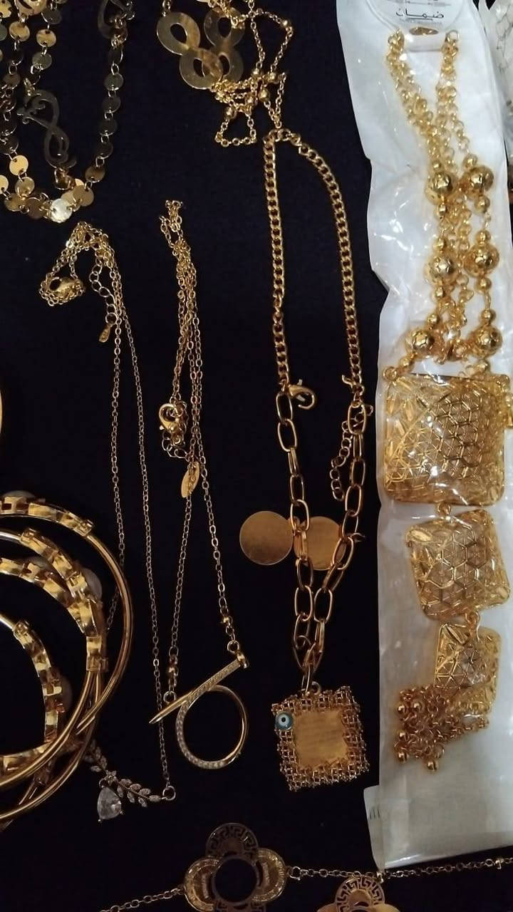 ذهب برازيلي ماستر
الاسعار مختلفة كل قطعة وسعرها الي تريد تصور القطعة ودزها خاص وانطيها السعر والتفاصيل توصيل لاي محافضه ٥الاف


**إذا كنت صاحب هذا الإعلان وتريد حذفه لأي سبب، رجاءا أرسل رسالة إلى الدعم الفني**