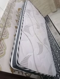 جرابي خشب  عدد ثنين  للبيع  سعر الوحده 65 دواشك عدد ثنين سعر الواحد ٣٥...