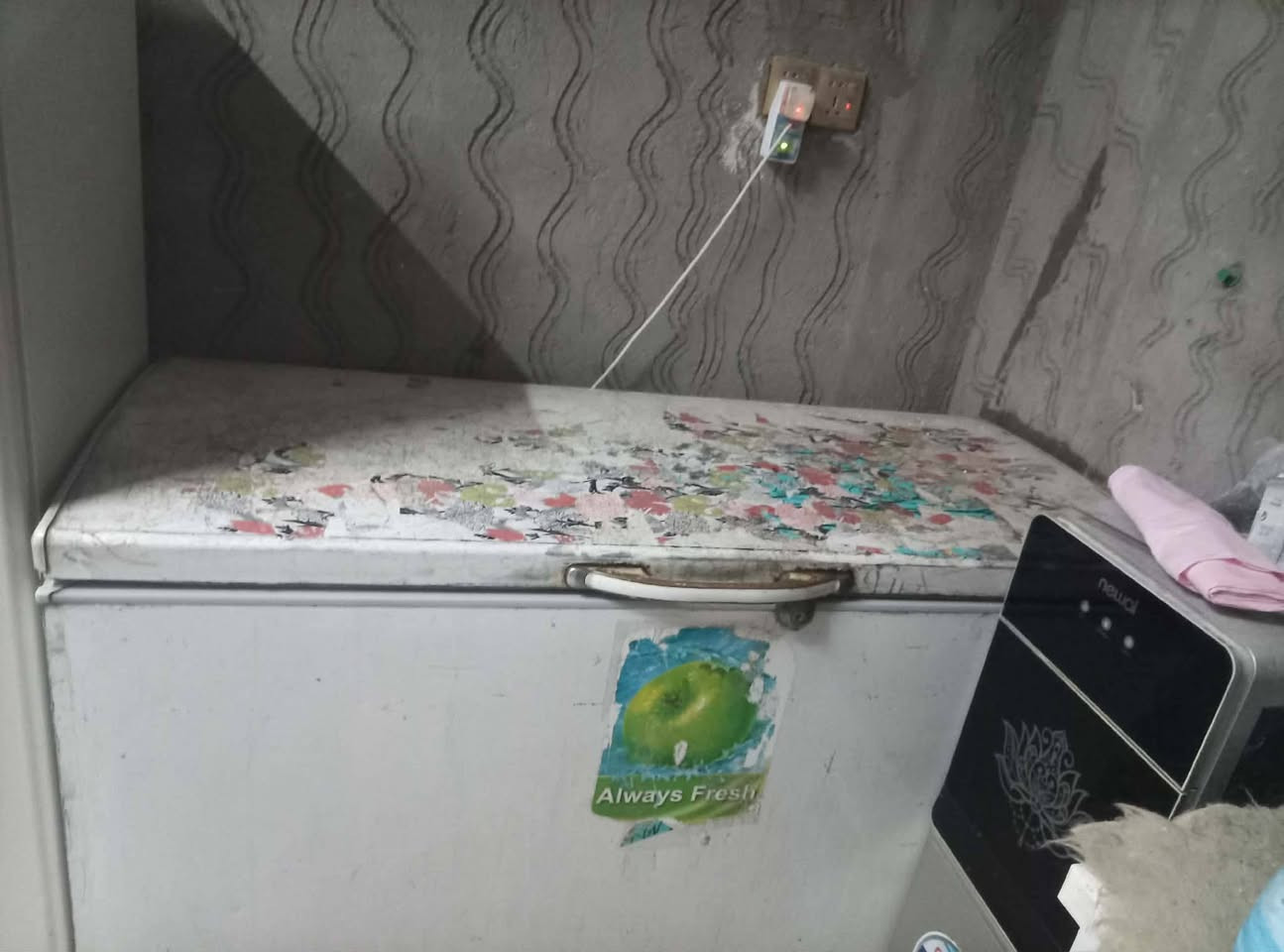 السلام عليكم عندي هذني الغراض اريد ابيعهن الشراي يدخل خاص


**إذا كنت صاحب هذا الإعلان وتريد حذفه لأي سبب، رجاءا أرسل رسالة إلى الدعم الفني**