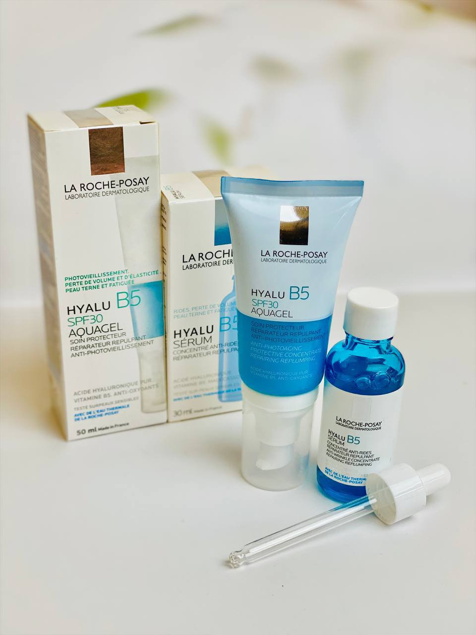 ✨ عناية متكاملة لبشرة مشدودة ومليانة نضارة ✨

مجموعة La Roche-Posay الأصلية 🤍🇫🇷

💧 Hyalu B5 Serum
يعبي الخطوط الرفيعة ويعزز مرونة البشرة
يحتوي على هيالورونيك أسيد + فيتامين B5
يرطب بعمق ويخلي البشرة ممتلئة وحيوية ✨

🌤 Hyalu B5 Aquagel SPF30
ترطيب يومي + حماية من الشمس ☀️
يحمي من علامات التقدم بالعمر
قوام خفيف سريع الامتصاص وما يترك دهن 🤍

✅ مناسب لكل أنواع البشرة حتى الحساسة
✅ يقلل مظهر التعب والشحوب
✅ يخلي بشرتج ناعمة، صافية ومشرقة من أول استخدام

سعر العرض ع خاص


**إذا كنت صاحب هذا الإعلان وتريد حذفه لأي سبب، رجاءا أرسل رسالة إلى الدعم الفني**