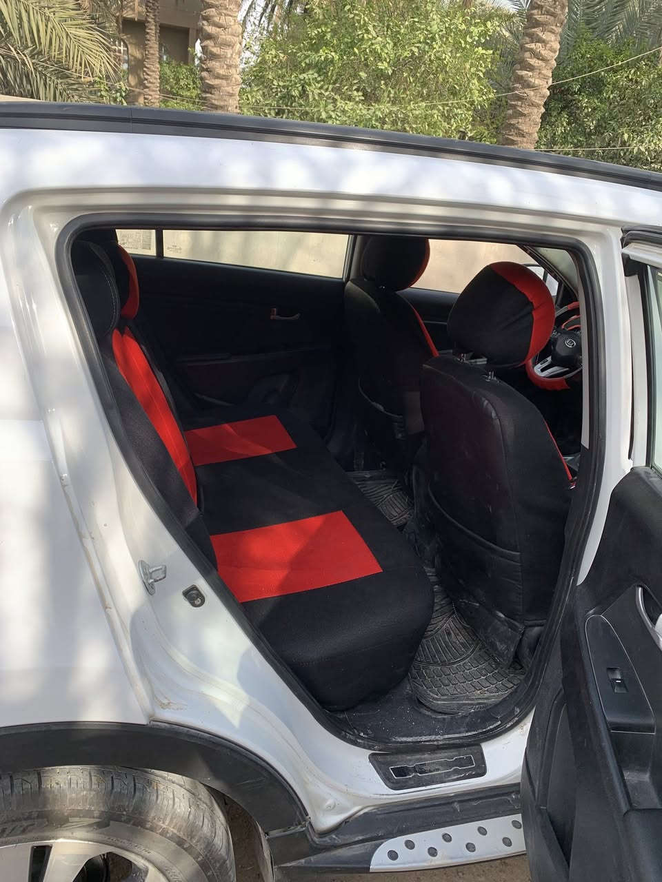 السلام عليكم سيارة سبورتج 2012 خليجي للبيع ( رقم أربيل الدولي) تحويل ثاني يوم
السيارة مواصفات عتياديه

داخل لون اسود 

كامره خلفية

تحكمات استيرن

سايد بريك رجل

اشاير بالمري

حساسات

السيارة كفالة عامة عدا بارد في السيارة لا صبغ ولاتبديل 

السعر 140 وبيها مجال

مكان السيارة بغداد ابو غريب 👌

للأستفسار ***********
