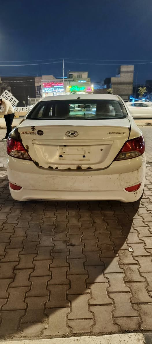 السلام عليكم اكسنت 2013 رقم نجف مكينه 1600 السياره عوزه شويه ترتيب وصبغ هاي ضربته مبينه بل فيديو السياره مكانه نجف حي السلام وهذا رقمي ***********
