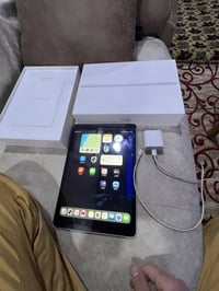 آيباد ٩ • استعمال قليل • نجف براكيه