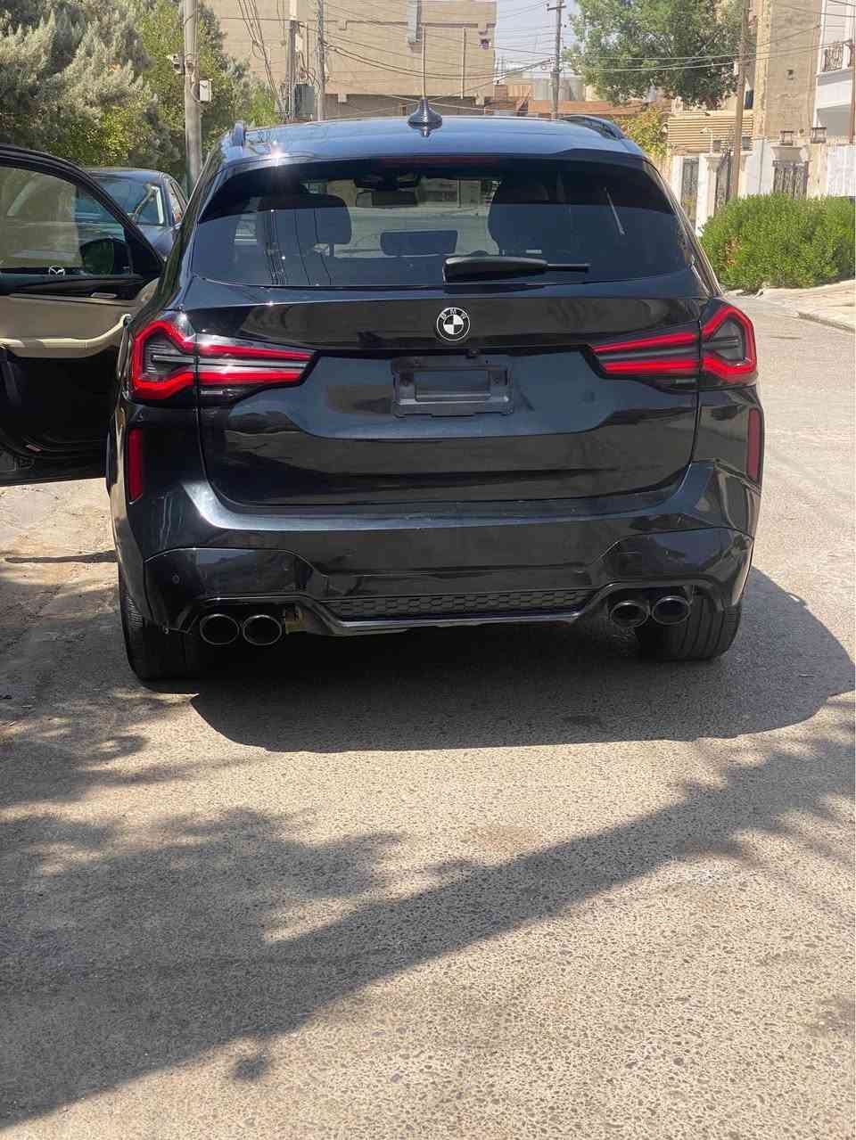 بى أم X3  ٢٠٢٢ اسود مرقم جاهز  سياره صبغ عام بس بى ٥ قطعه بدون صبغ بدون دواخل أ رباك سليمه بجم كبس شاصى كهربائيات كير و محرك كل بشرط  سياره فول مواصفات  تخم تايرات و هزه و رقم كل جديده شهر ١٢ رقمت                         
ملاحضه: ارواس ويا سيرات سعر خفيف 
ت : *********** وتساب أربيل, العراق
