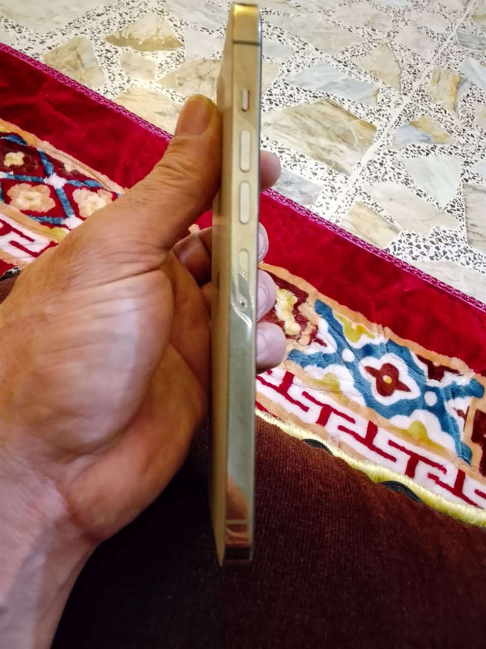 13برماكس ذاكره 256مبدله بطاريه جيده فقط امريكي ضهره امفطر 450الف سعره مكاني بغداد مدينه الصدر ***********

