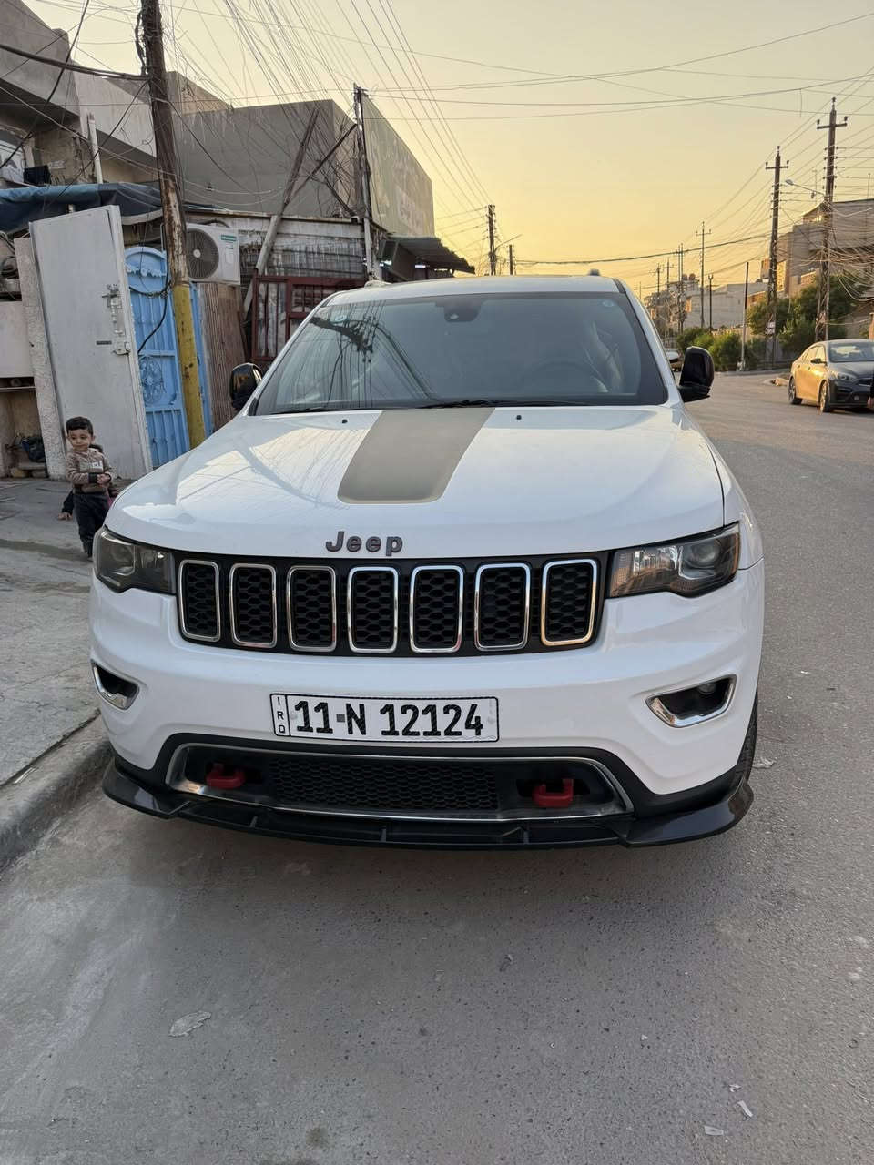 السلام عليكم 
للبيع 
جيب 
موديل 2021
ماشية 70 الف ميل
السيارة كاملة الحمدالله من كلشي 
السعر 27،000$ 
مكان بغداد 
رقم ***********
