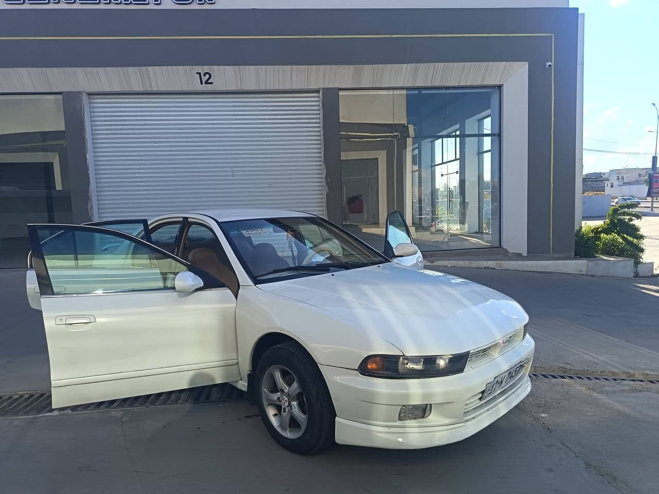 ​🚗 **للبيع أو المراوس (حسب القناعة) **
🚗ميتسوبيشي كلانت🇯🇵 
موديل 2002
رقم بغداد (رقم انكليزي الجديد 
 باسمي 
(تحويل ثاني يوم) (او وكالة )
​ كير ومحرك بشرط 
 (كير أوتوماتيك).
4 سلندر قطاره مال بانزين 
تبريد ثلج ثلج ما شاء الله عليه ❄️
ياباني بعد 🇯🇵 
​ جامات كهرب + كروز سرعة (مثبت سرعة). ويل كب بلادي
صبغ حزام 
​(السيارة ربع ما تصرف عليها) ترايك للبصره 
​السيارة عليها ادامه كامله 
كلشي كامل مكمل 
​باتري (بطارية) جديده.
​تايرات نظيفة  90% 🔄. 
​ السعر​50 وبيها مجال 
​📞 للاستفسار والتواصل:
​رقم الهاتف: ***********
​أو المراسلة خاص ✉️
والف عافيه على ياخذها
