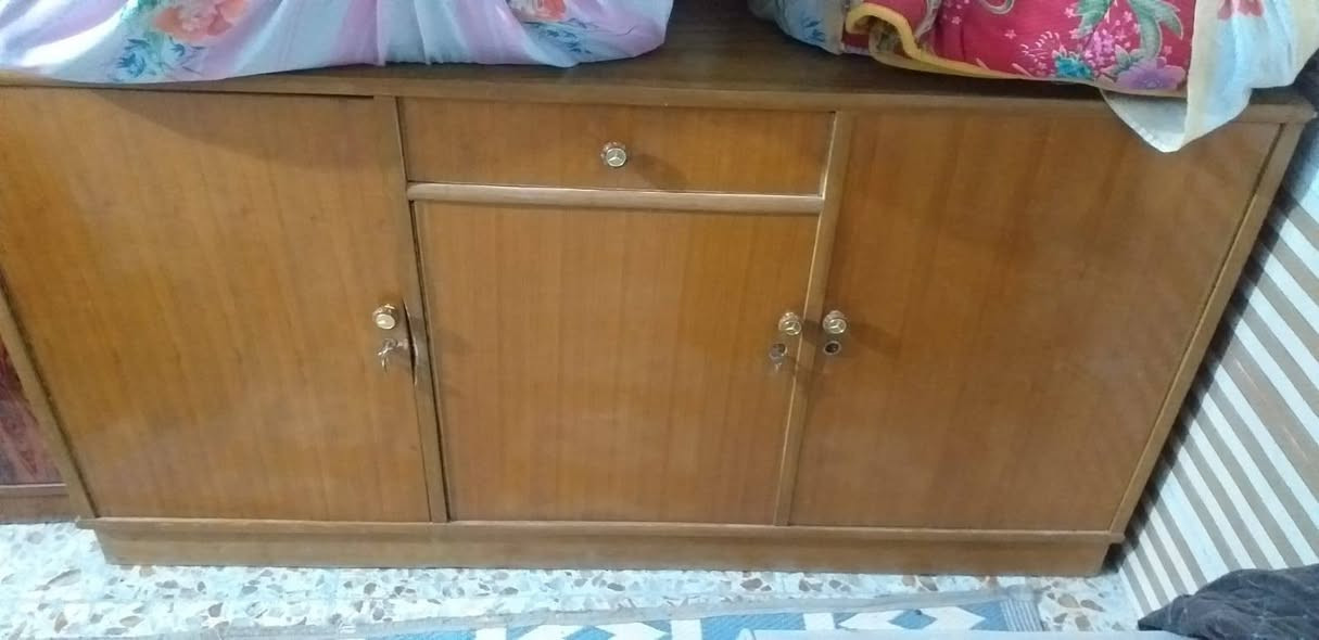 السلام عليكم بوفيه للبيع صاج قياس ٢ متر السعر ١٥٠ وبي مجال للشراي رقم *********** بي واتساب مكلفه بل نشر
