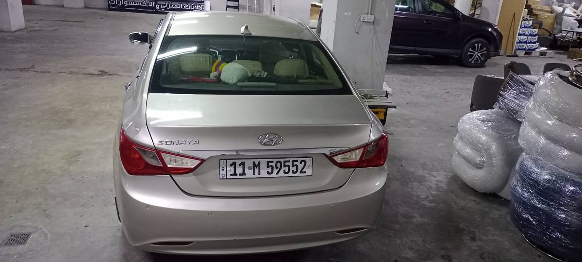 السلام عليكم 
سوناتا 2011 بيع او مراوس 
لون شمباني 
رقم بغداد الإنكليزي 
خير من الله السياره 
مصبوغة حزام فقط بدون لا دواخل ولا تكم مجرد جماليه لا اكثر 
موجود السونار القديم 
للتواصل ***********
