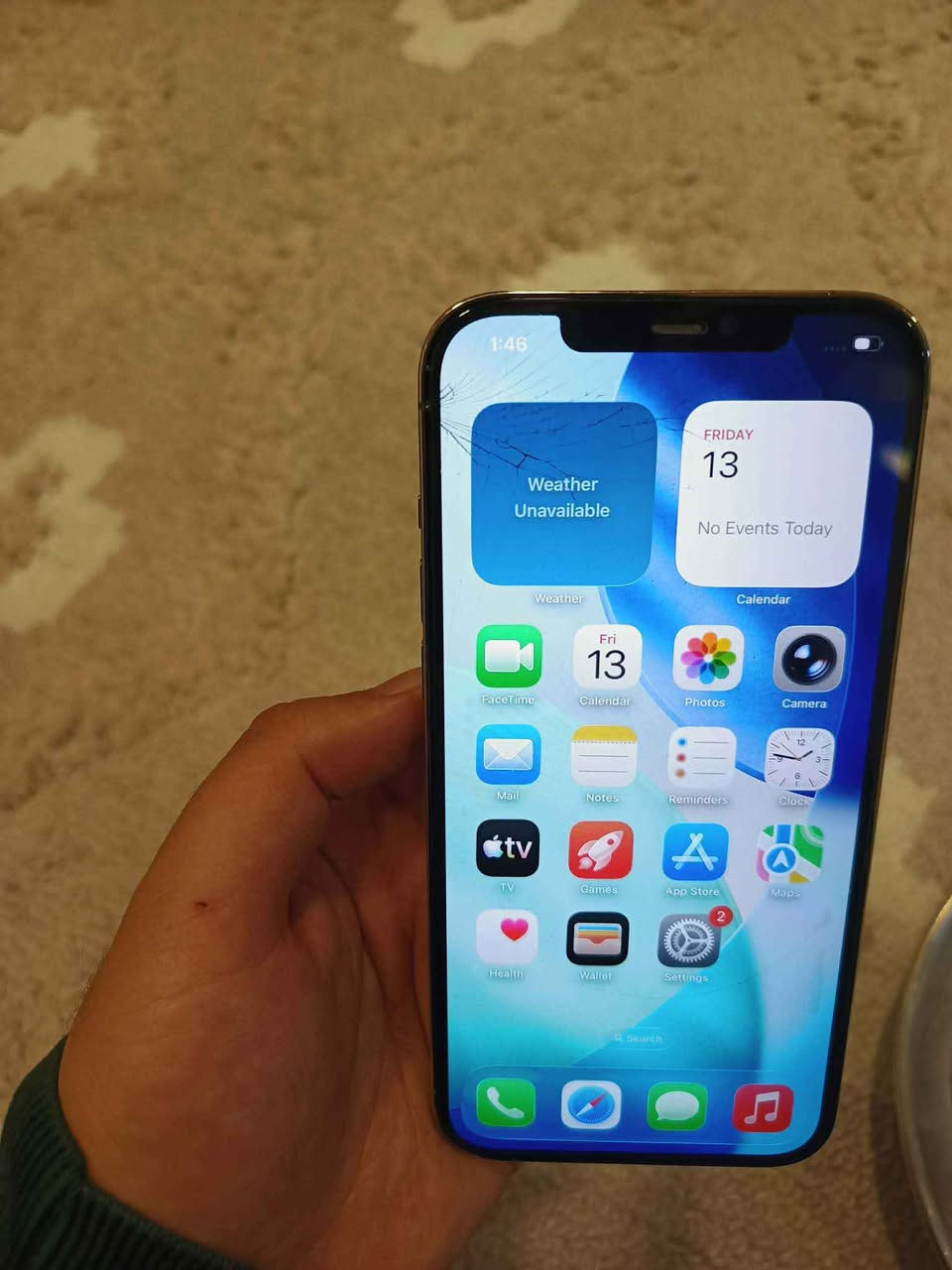 ئايفؤن 12 پرؤماكس 256 دوو سيم ZZA پاتري 77  گؤلده نه كراوه ته نيا گلاسه كه ي دوو درزي هه يه كيشه نيه بؤئيش كردن به شرتي يه ك مانگ
***********
سعري 280$ تؤزيك معامه له السليمانية, العراق
