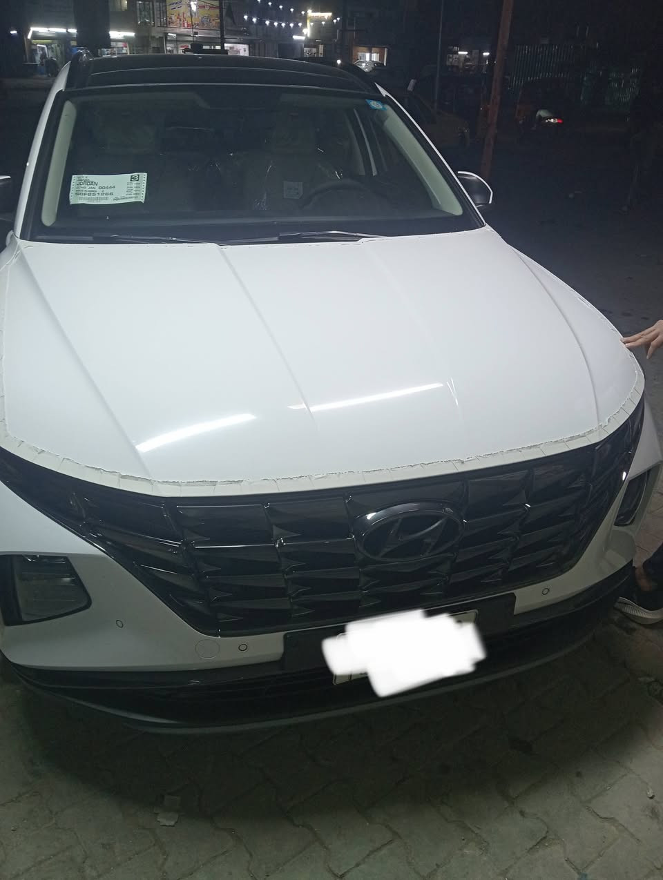 السلام عليكم
هيونداي توسان 
موديل 2023
ماشية 40 كفالة عامة شرط الفحص
فول مواصفات 
بصمة 
بنوراما
هاند بريك بصمة
مودرايف ثلاث وضعياة قيادة 
كشنات جلد
كشنات كهرباء
سعر 210
رقمي ‏‪0772 779 2443‬‏
