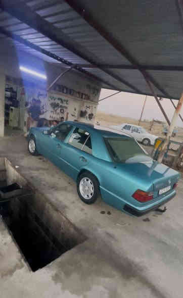 سلام عليكم 
مارسدس للبيع موديل 1992

رقم أربيل بئاسمي تحويل ثاني يوم سنويه لل 30

رقم أربيل 

محرك ففتي 3000

بدون خياس قواعد بلاد سياره ربع متصرف عليها 

صبغ جماليه 

داخلها يخبل تبريد تدفئيه كله شغال 

سياره مال بيت مابيها نقص ربع ما تصرف عليها 

محرك لا صرف ولا اي شي سياره كلها بشرط محركها جديد

مكان سياره ديالى ناحيه جباره سعر 71 
***********
