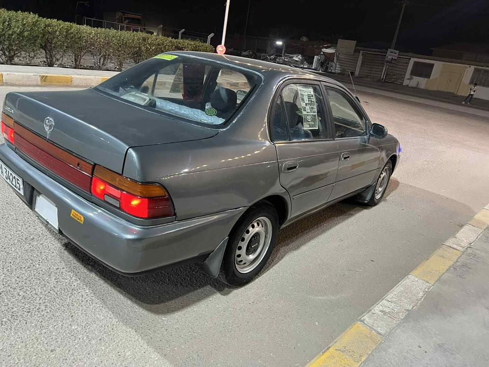 السلام عليكم كورلا مصبوغه عام  مديل 1992
كير ومكينه ع الشرط مكينه 1600
غرفه جديده كارتون مكفوله من ضربه  قويه سياره حلوه تعمير جديد 
رقم نجف   إنكليزي سنويه لل30
مكان السياره نجف قضاء الكوفه  
السعر 55بيها مجال حك الجيه
رقم الهاتف ***********
