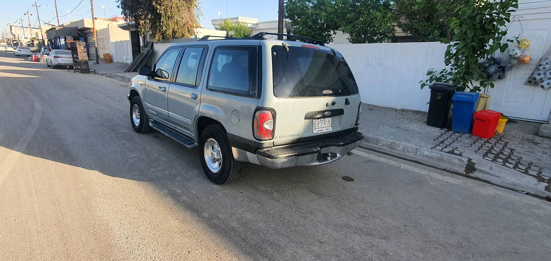فورد اكسبلور موديل 2000

 كير محرك بطه 3000 vvt شرط

 تدفئة تبريد ثلج

تخم تاير

صدر جديد

سقف سلايت

جوم كهرباء

 سنويه ٢٠٢٨ رقم كركوك مشروع وطني

 بطاقة بنزين متوفر

السيارة حلوة ومال جناي وبدون نقص ماشاء الله فقط خلي دهن بانزين وتراي من الشمال للجنوب

السعر مال بيع مستعجل ٤٨$ مجال بسيط

رقم الهاتف (***********) مكاني كركوك