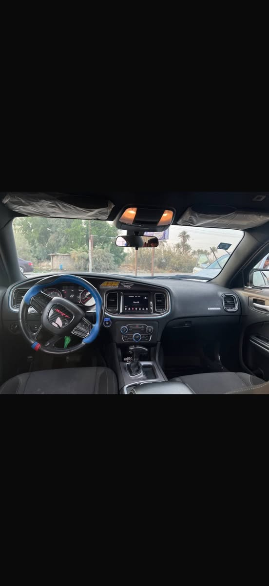 السلام عليكم للبيع جارجر sxt موديل 2020 رقم بغداد بسمي السياره بدون ايرباك بدون شاصي فقط الجاملغ نفسه مسوينه ومصبوغ وحافت البنيد بيه صبغ قليل السياره جديده وجاهزه من كلشي وصور الحادث مرفقه بلمنشور مكاني الديوانيه 
***********
