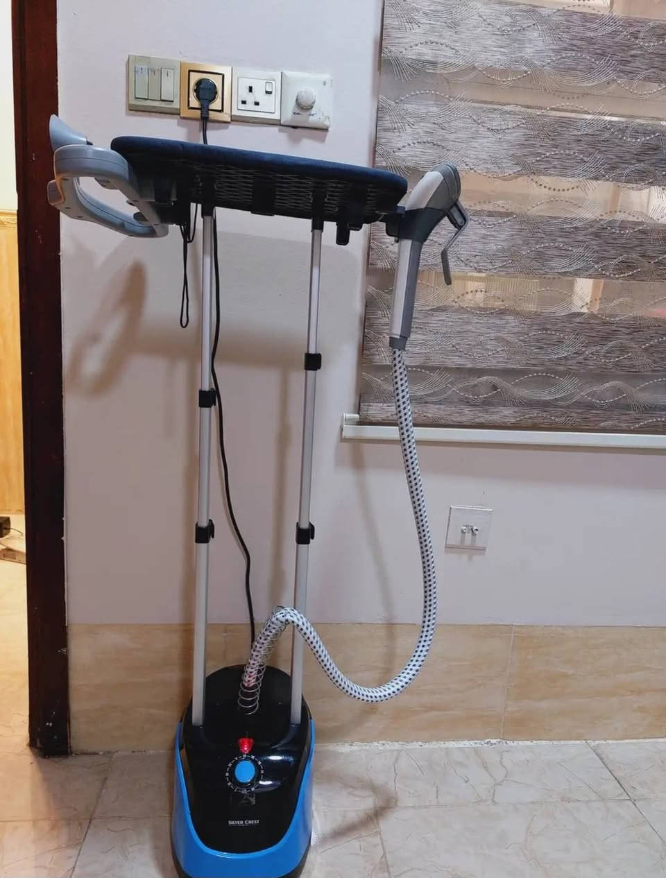 مكوه ملابس عامودي للبيع  جديد مامستعمل ابد شرط باب اول مكان كركوك شراي يتفضل خاص


**إذا كنت صاحب هذا الإعلان وتريد حذفه لأي سبب، رجاءا أرسل رسالة إلى الدعم الفني**