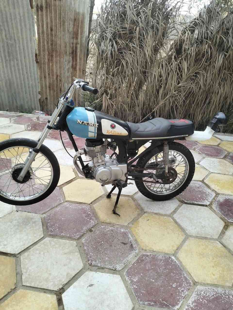 دراجه انتنس 24 ماتعبك نضيفه
مكان الرفاعي  سعر 450 شراي يجي خاص او يتصل***********
