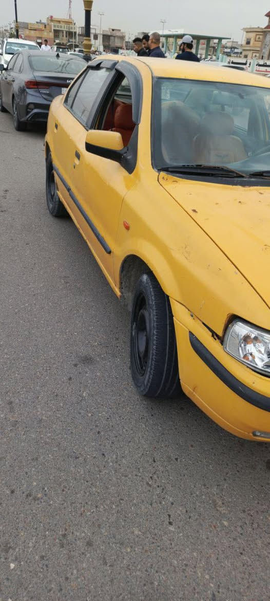 السلام عليكم
سياره سمند 2010 
سنويه نهايتها بشهر الثاني 
مصفره هيئة وغرامه 

سياره نظيفه  وحلوه 
البدي  شوف العين 
سعرها مناسب  15 ورقه وبيها مجال بسيط 
***********
