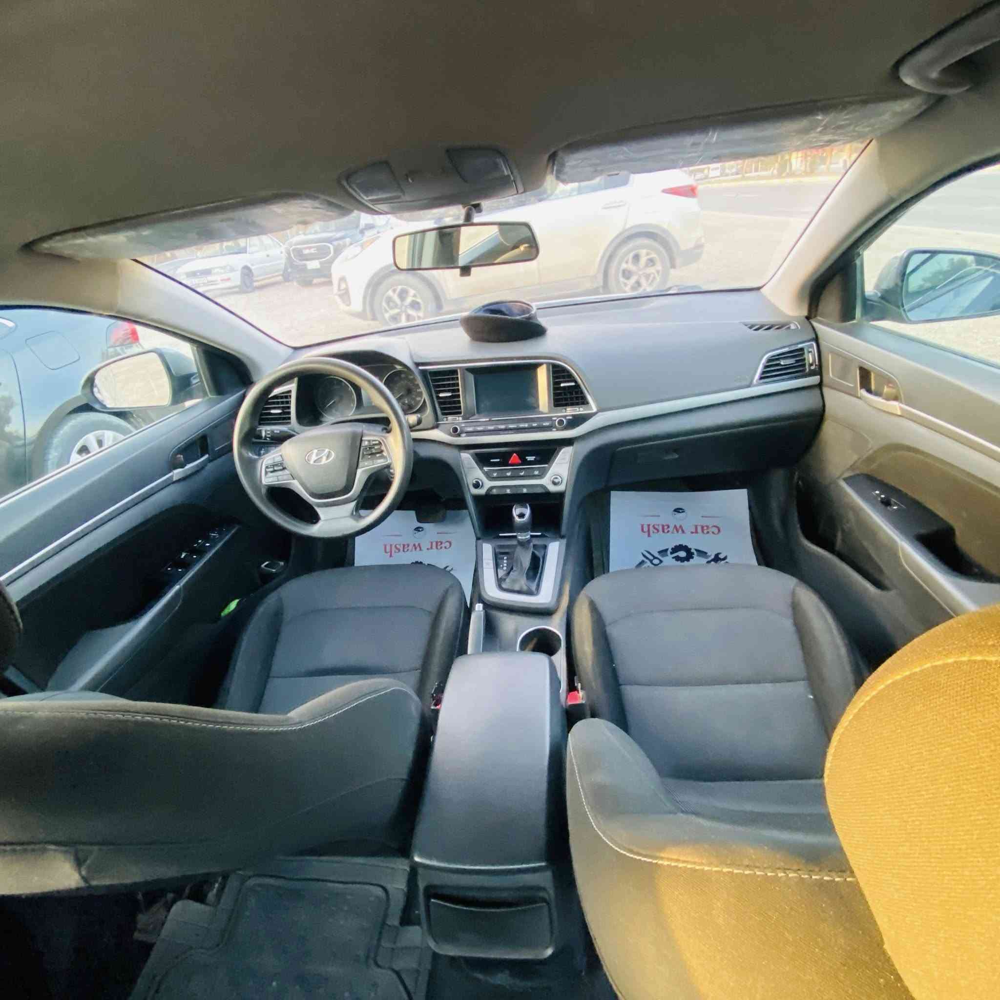 السلام عليكم
النترا 2018
السعر 124 وبيه مجال 
رقم بغداد الماني 
حادث جاملغ وبنيد رصعه بصيطه بطرف الجنطه مبينه بلصوره وحافه الباب 
ماشيه 134
مواصفات شاشه كبيره كامره دواره رادار نقطه عمياء كشافات تحكم ستيرن 3 مودات قياده مثبت سرعه شاشه اعطال سياره عليه ادامه كامله من كل النواحي تخم تاير منضومه بانزين كله جديد كير AT مكينه وكير خير من الله سياره مال جناي 
هـ ***********
