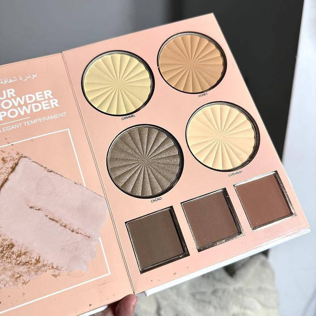 باليت بديل كرستين الجديد❤️ 
يتكون من 24 لون آي شدو
 
و 6 تدرجات اضاءة هايلايتر💯
و 6 تدرجات بلاشر👍 
و كونتور ، باودر حواجب
. 
. 
#اكسبلور 
#ميك_أب
#باليت_دفتر


**إذا كنت صاحب هذا الإعلان وتريد حذفه لأي سبب، رجاءا أرسل رسالة إلى الدعم الفني**