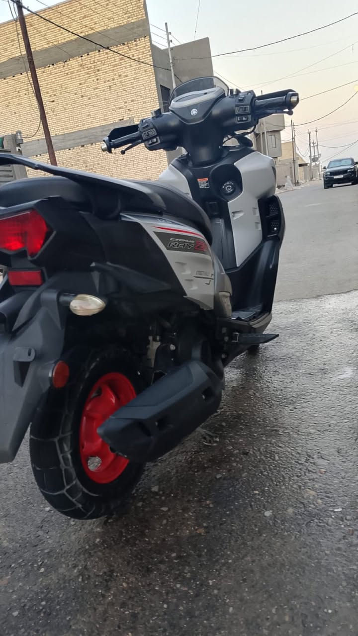 مديل 24 ماشية 14 الف سعرها 2200 بيها مجال بسيط انه مكلف بالنشر ***********
