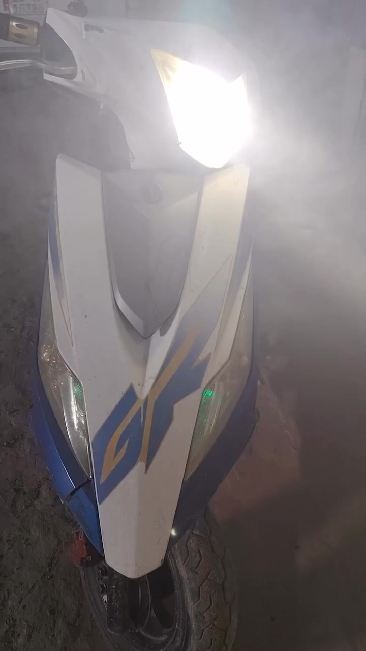 دراجه سيام للبيع بيه دخان كالو مال دهن بدلتله ياباني كالو من تسحك يروح دراجه حلوه نصيته حلوه يدات جدد كشن جديد ومخلف حته ميتوصخ سبايدر بلادي كهربائيات شغاله اشارات وكلوب امامي ونشره لون اخصر سعر 375وبيه مجال حك جيه لشرأي فقط العنوان نجف حي العسكري شارع سبيس رقم ***********
