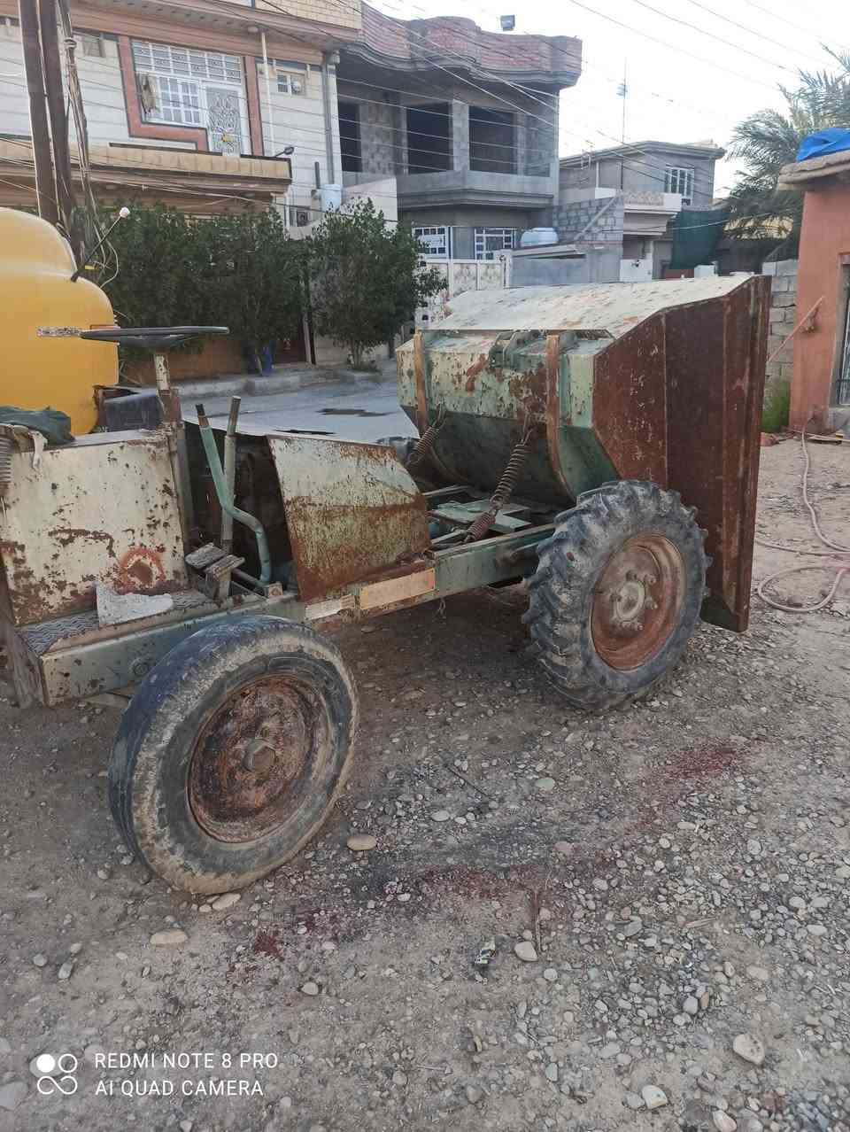 حجم كبير المكان ديالى السعر 2 مليون الاتصال***********
