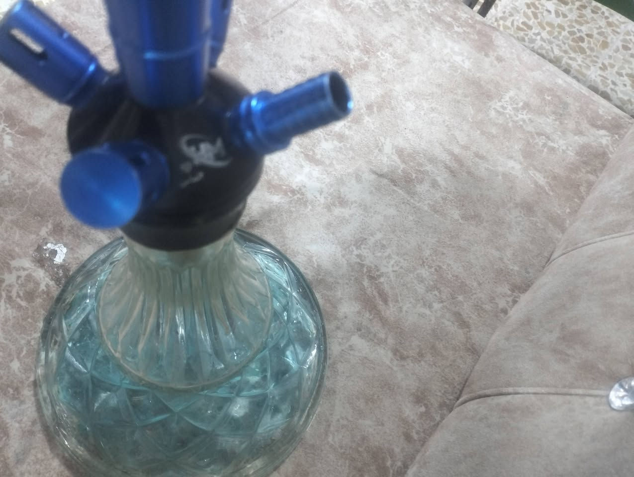 السلام عليكم ورحمة الله وبركاته 
نركيله الماني شركه الماس نضيفه لك شرط طعم ونفس فول 
ناقصها فقط صونده السعر 25 الف 
رقم الهاتف ***********
***********
مكاني حي الميثاق

