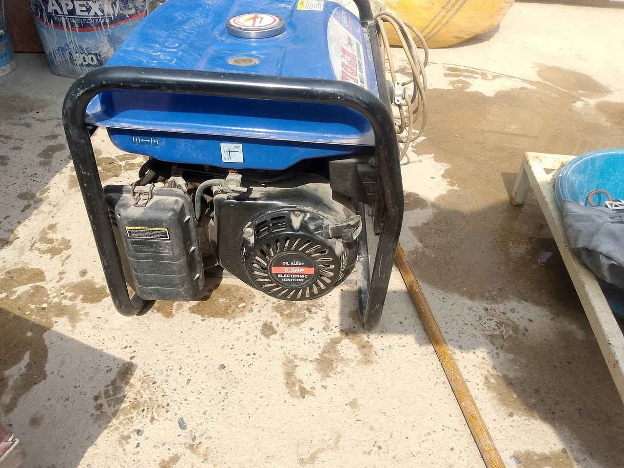 مولده تايكر الثقيل 3700
شرط شغال ملف نحاس 8 انبير،
سعرها 125 مكاني موصل ايمن حي النفط 
***********
