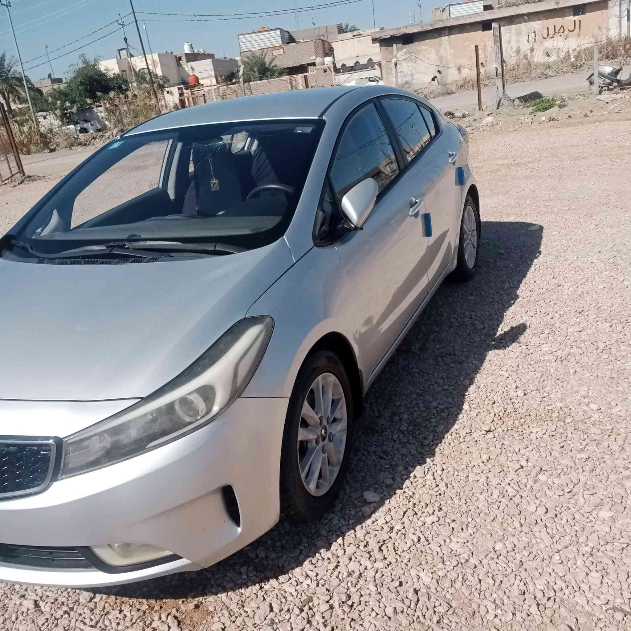 السلام عليكم سيراتو خليجي 17 مواصفات تحكم استيرن مري شفط اشاير مري شاشه كامرة ويل كب محرك كير سياره مال جناي بسمي مداور ثاني يوم شراي يتصل ***********
