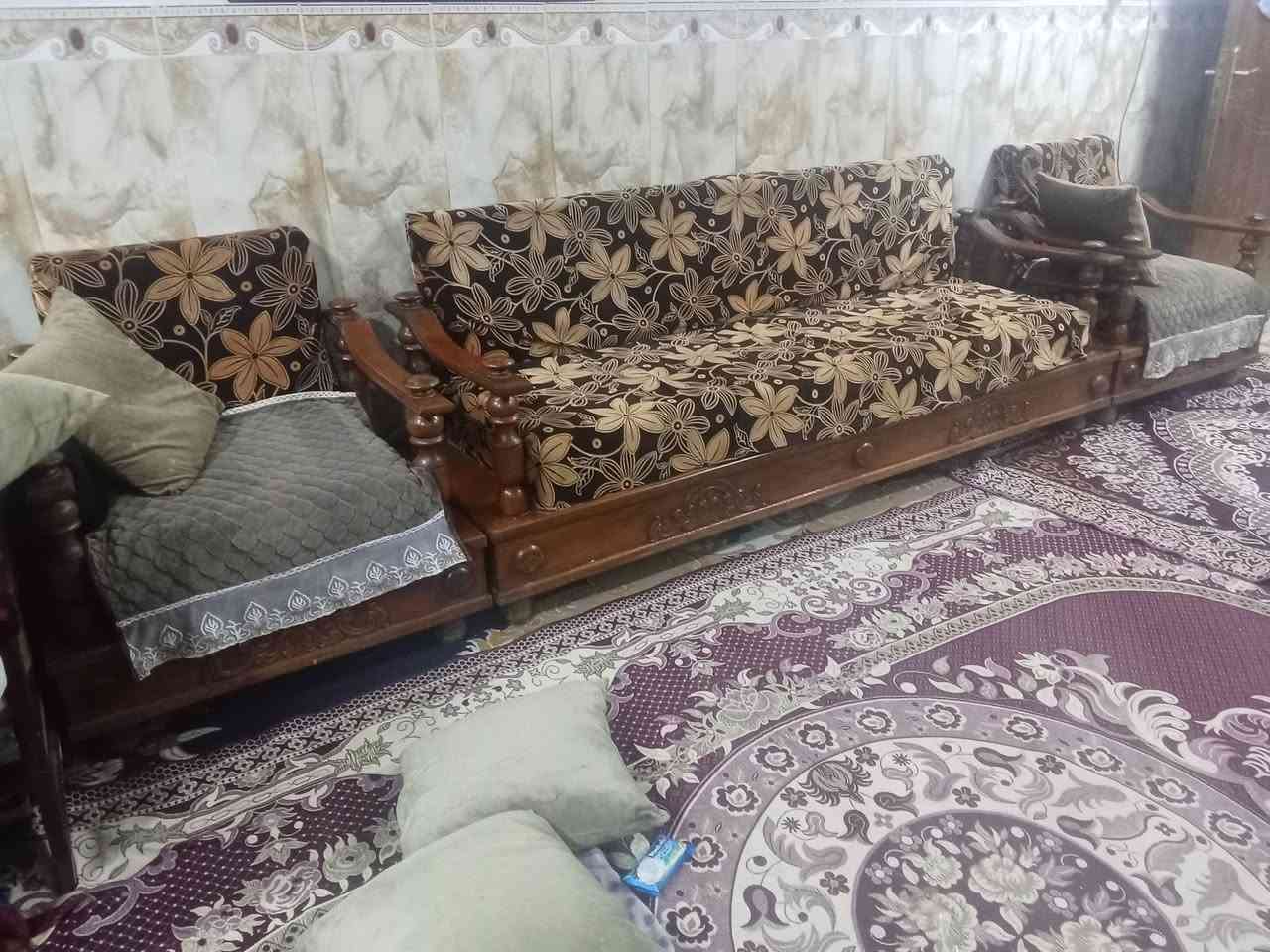 سلام عليكم تخم للبيع بغداد مدينه الصدر 300وبي مجال ***********
