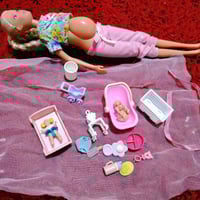 ملابس • باربي مونستر لول • توصيل كل العراق