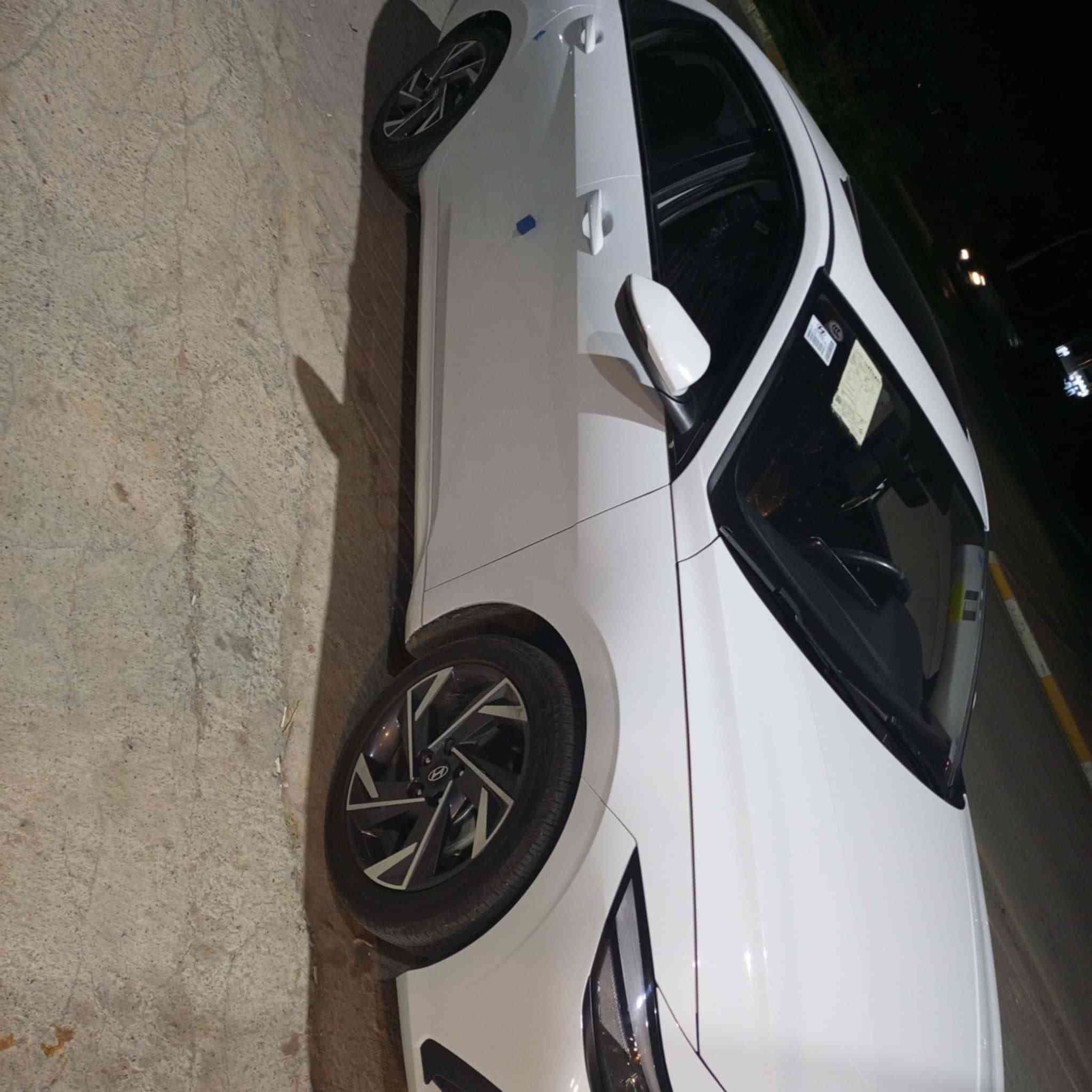 النترا 2025
ماشيه 15000الف
رقم اربيل 
 بيها بارد شبر بقبغ الصندوق بس
 سعرها 145$ ورقه بيها مجال حيل بسيط
ولستوا متواجد على فيسبوك فقط على
 رقم الهاتف ***********
