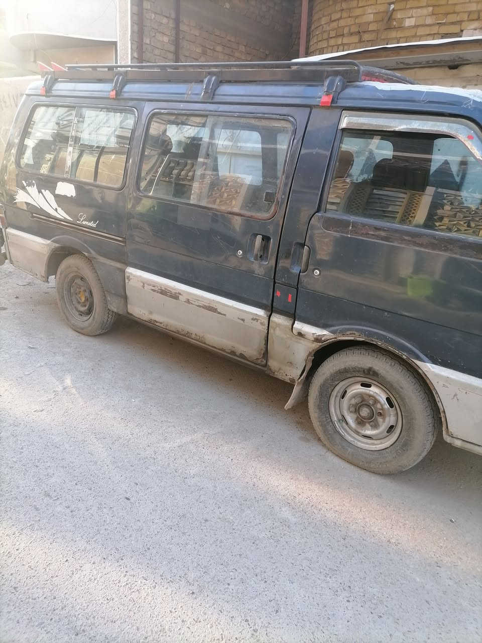 السلام عليكم
كيا بستا موديل 94 سيارة بلاديه
كير ومكينه وتخم تاير جديد
رقم صدامي صدر جديد شواصي جدد امامي وخلافيات باور جديد 
سياره كبل لشارع السعر 20 وبيها مجال
مامتواجد بل فيس رقم الهاتف ***********
مكاني بغداد مدينه الصدر
