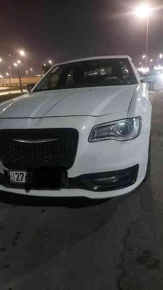 أمريكي

كريزلار 2017 معلاية  2022، وماشية 185,000 ميل فقط.
السيارة بها تبديل خفيف —جاهزة تمشي بلا أي ملاحظة.

مواصفات السيارة الأصلية:
 • فتحة سقف
 • بصمة تشغيل (Push Start)
 • دخول ذكي
 • كراسي كهرباء
 • شاشة كبيرة مع بلوتوث
 • تحكم مالتي ستيرنك
 • كاميرا خلفية
 • حساسات
 • مثبت سرعة
 • وايرلس وأوامر صوتية
 • تبريد/تحمية مقاعد حسب المواصفة
 • سيارة واسعة ومريحة جداً

ملاحظات عامة:
 • وارد أمريكي
 • نظافة خارجية وداخلية درجة أولى
 • مكينة وكير بحالة ممتازة
 • ميكانيكياً 100% بدون أي أصوات أو تسريب
 • فحص على راحتك

السعر: 23,000 دولار أمريكي – مجال بسيط للجاد فقط.
واللي يحب يشوف السيارة أهلاً وسهلاً، المعاينة 
تحويل مباشر إلى أسم المشتري
للتواصل 

0 770 674 1117 الزبير
