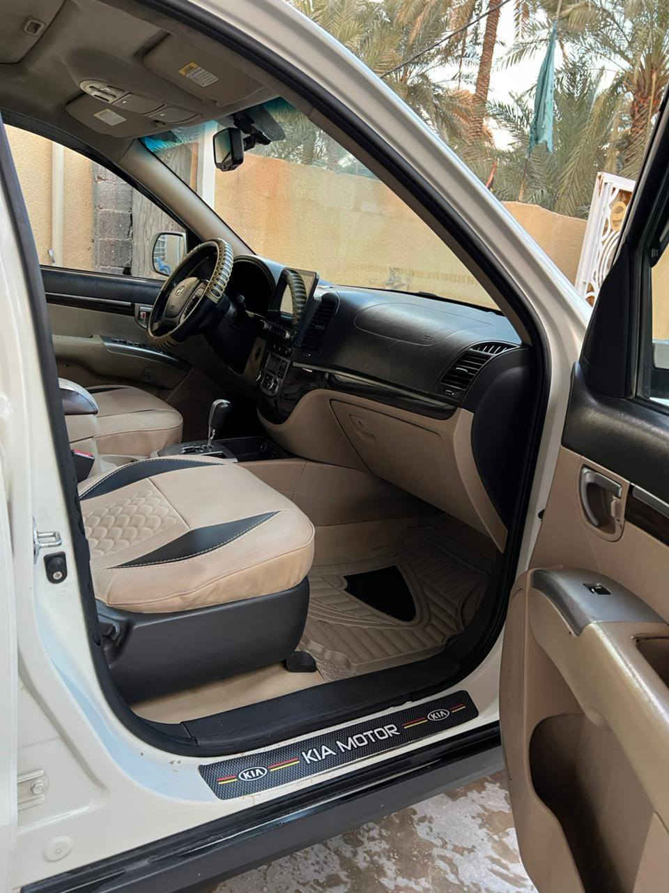 من رخصت الادمن المحترم
سنتافيا للبيع موديل 11خليجي فول واحد عله واحد رقم بغداد سنويه 27سياره عله إيد وحده من 2011ولحد الآن 
موصفات 
فتحه سقف
تحكم جهتين
كراسي كهرباء 
اشاير بل مري
جلد تدفه تبريد كراسي
شاشه كامره حساس امامي خلفي
اشاير بل مري وشفط 
أربع بصمات 
بصمتين وياه مال شركه وكتلكات شركه كله وضع شركه 
تخم تاير جديد 
حداديه 100%
حجم  المحرك3500مامفتوح
كير سليم 
شادله تاب اصلي ومسجله اصلي موجود 
شادله زنون 
تبريد تدفئه كله شغال 
سياره اي نقص مابيه وبل عافيه عل ياخذه 
الضرار بيه صبغ باب صدر بل كنر فقط وبارد باب سايق والباقي كفاله عامه من كلشي 
السعر 147وبيه مجال اي ستفسار اتصال 
***********
