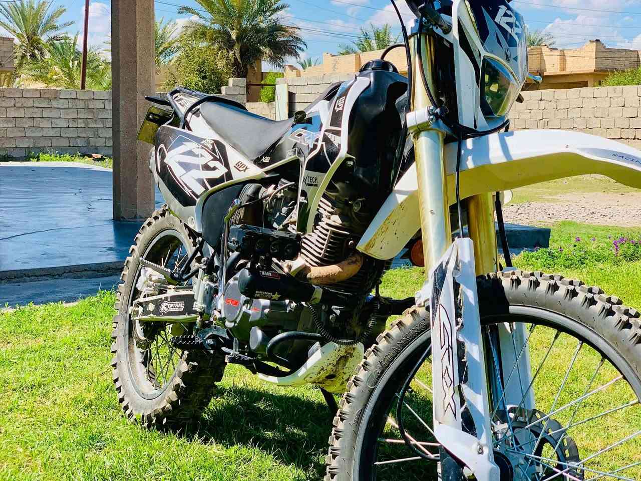 السلام عليكم.. قفاز CRX. موديل 26. جديد   محرك300. مرقّم صلاح الدين.. السعر مليونين وربع بيه مجال . مكان ناحيه القياره رقم صلاح الدين دولي  ***********
