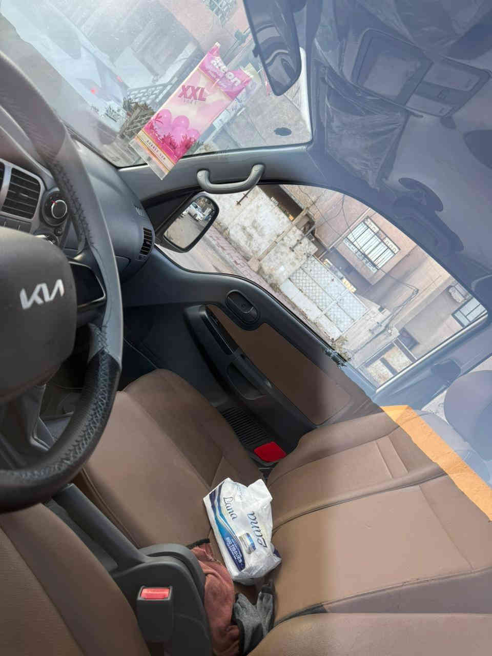 السلام عليكم كيه حمل للبيع نثيه مديل 2025 ماشيه 6000 محجر بواري جديد دوشميه ارضيه محور تانكي ابو 120 سياره جديده زيرو بعدهه باسمي رقم بغداد تحويل ثاني يوم العنوان بغداد السعر 185 وبيهه مجال رقم الهاتف ***********
