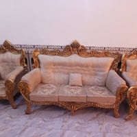 كنب • مستعمل شوية • ٣ طبلات